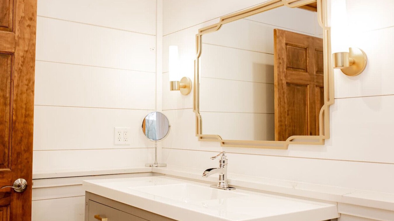 Photo of Bathroom in Lake Forest Estates