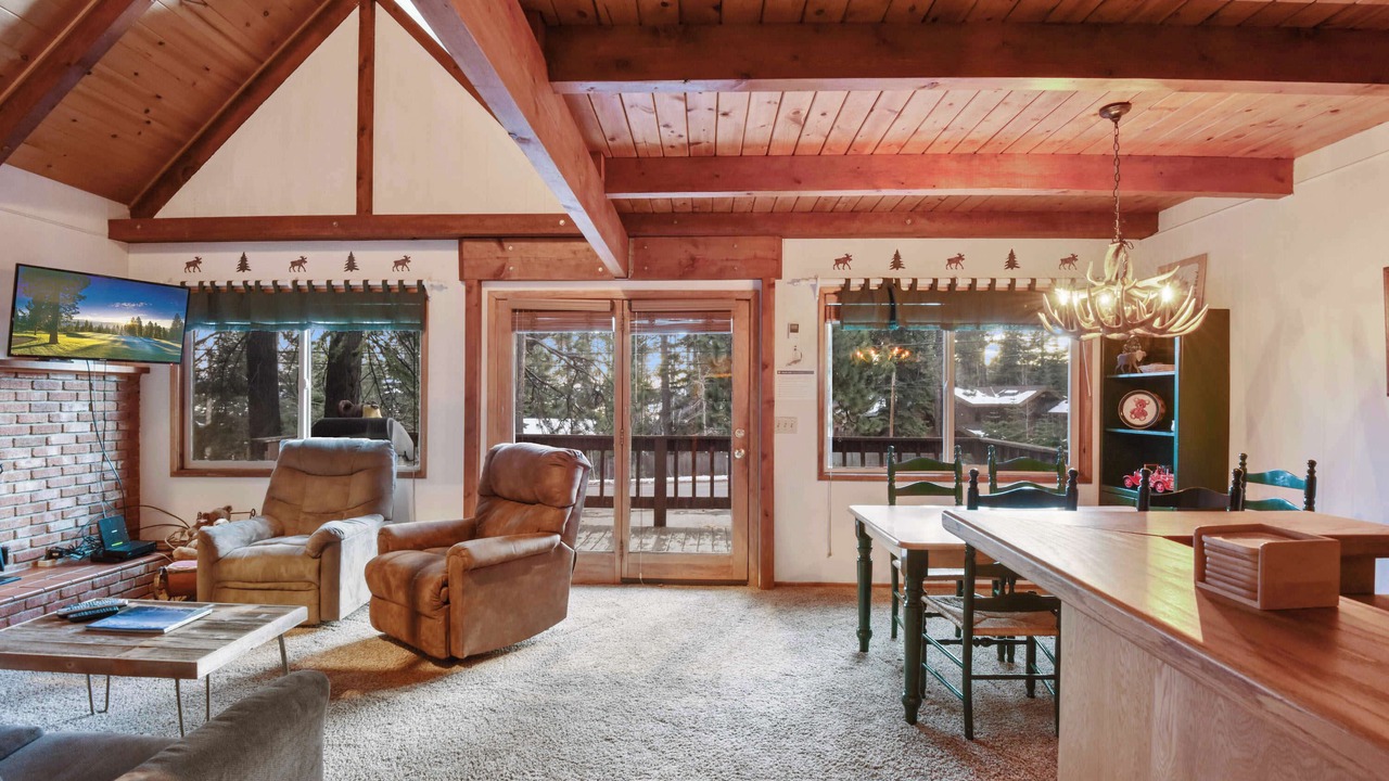 Photo of Livingroom in Carnelian Bay