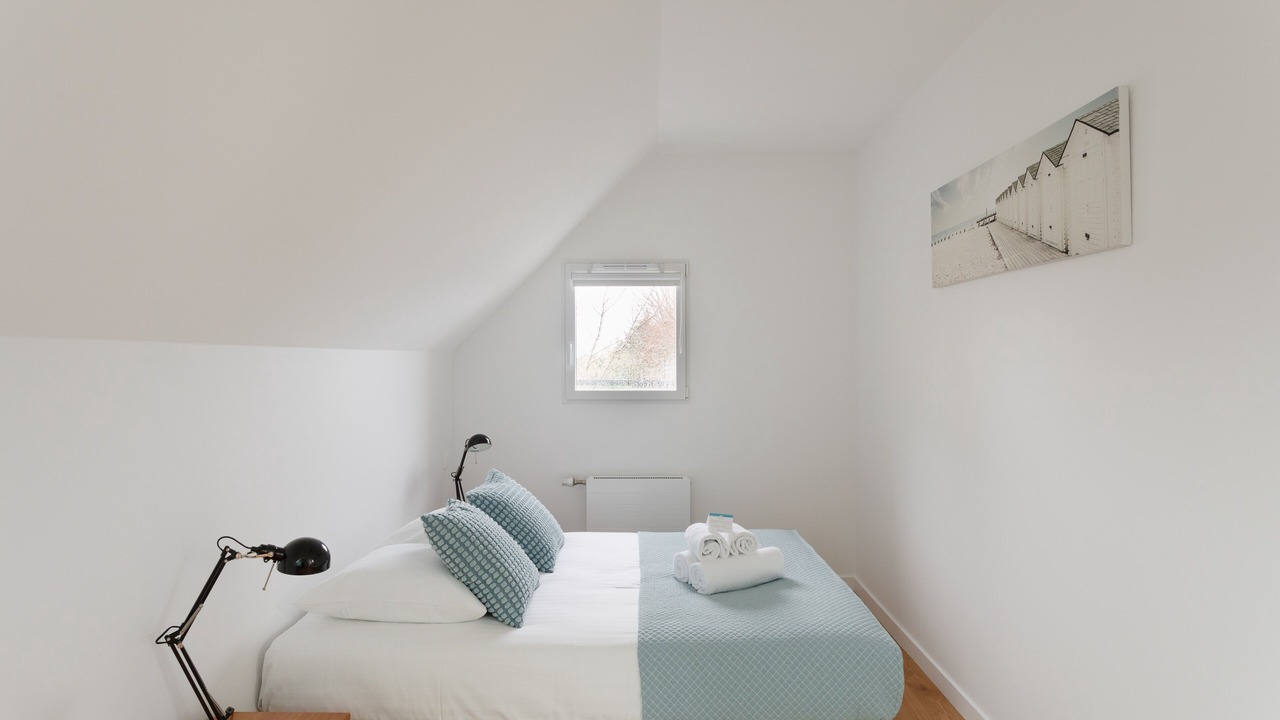 Photo of Bedroom in Saint-Lunaire