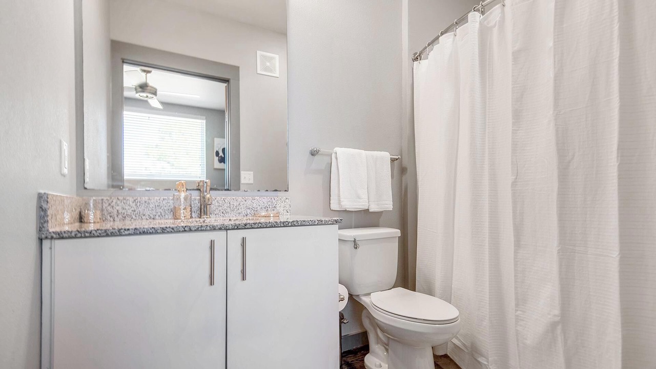 Photo of Bathroom in University District