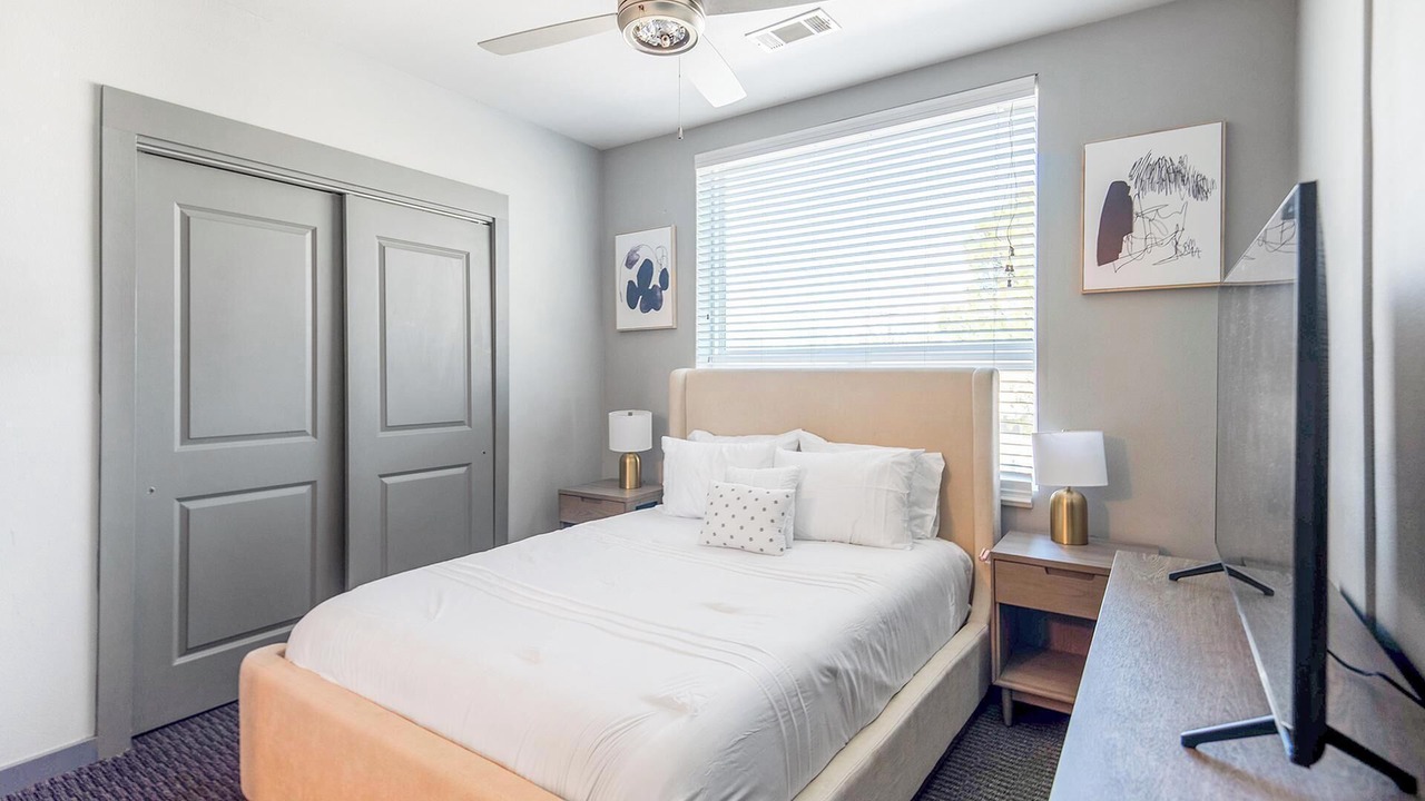 Photo of Bedroom in University District