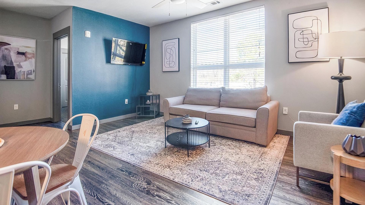 Photo of Livingroom in University District