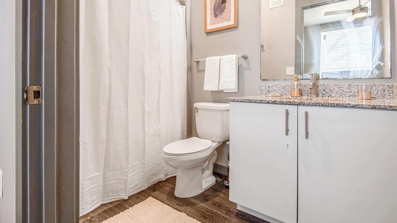 Photo of Bathroom in University District