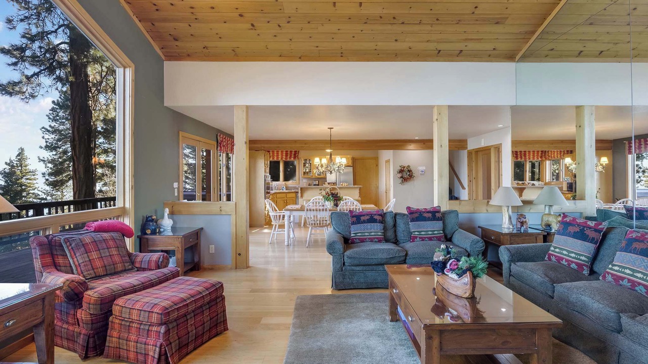 Photo of Livingroom in Ridgewood