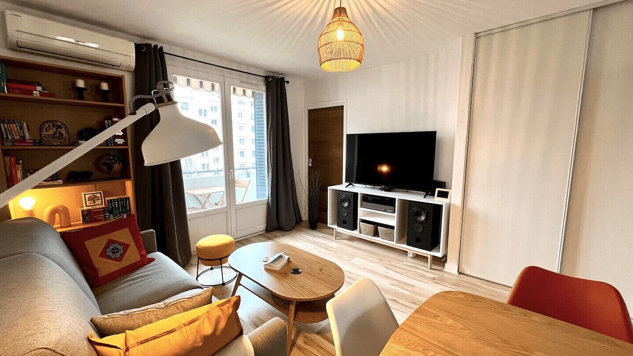Photo of Livingroom in Jean Moulin - Marius Berliet