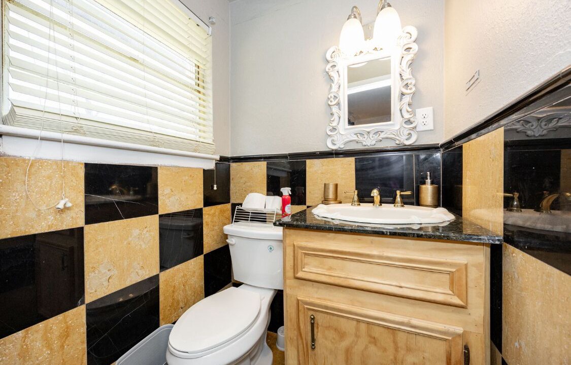 Photo of Bathroom in Park Forest - LA North
