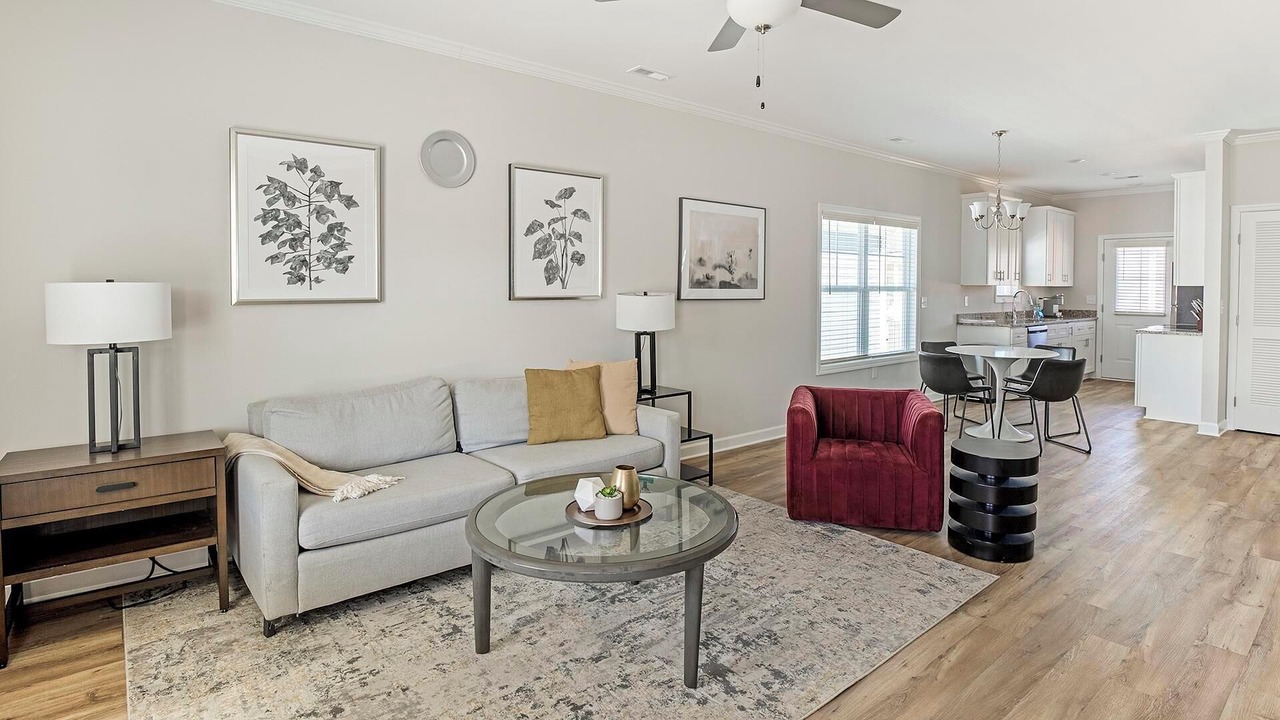 Photo of Livingroom in Huntsville