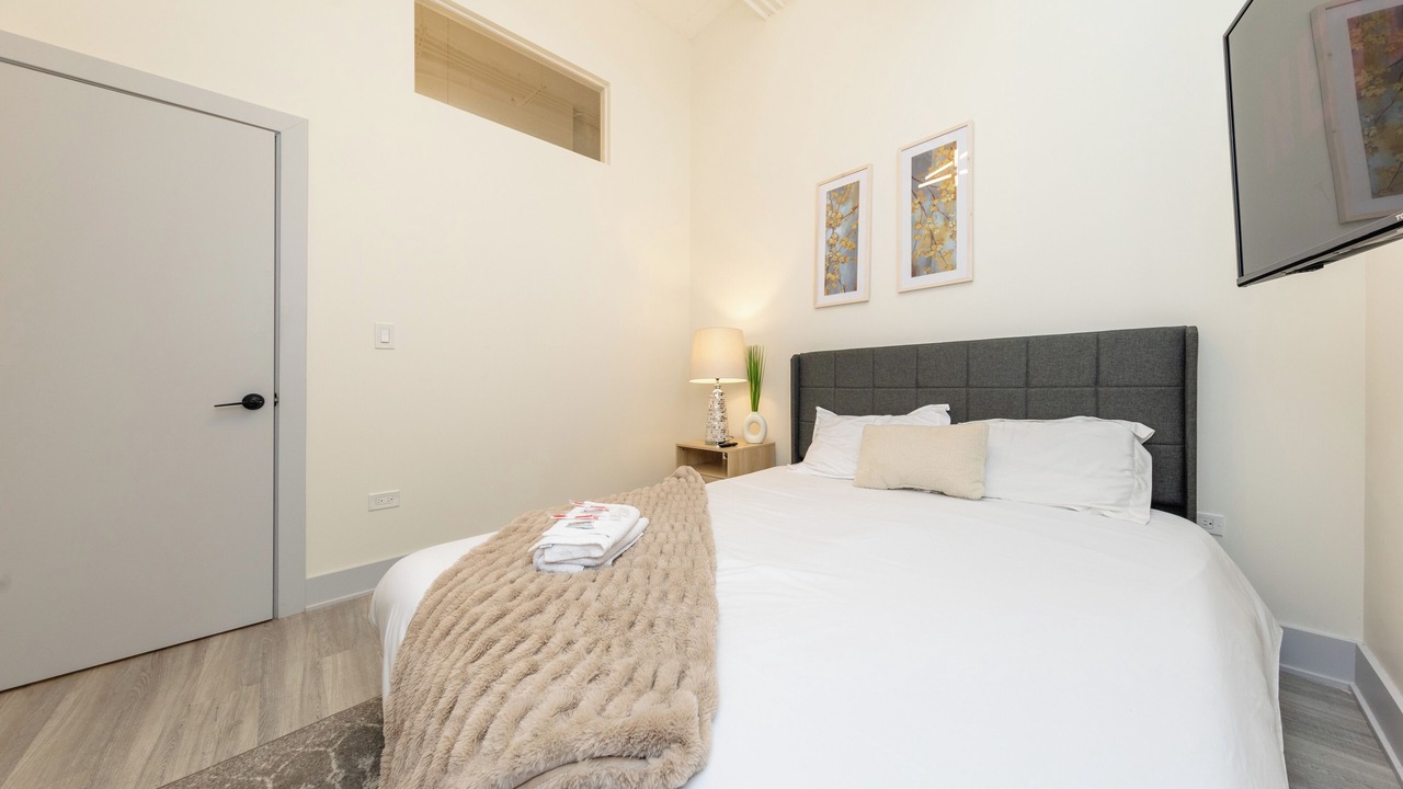 Photo of Bedroom in Near South Side
