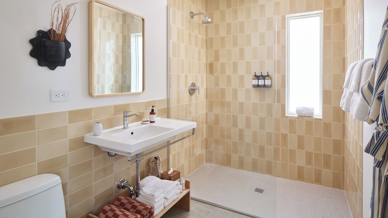 Photo of Bathroom in Stonewall