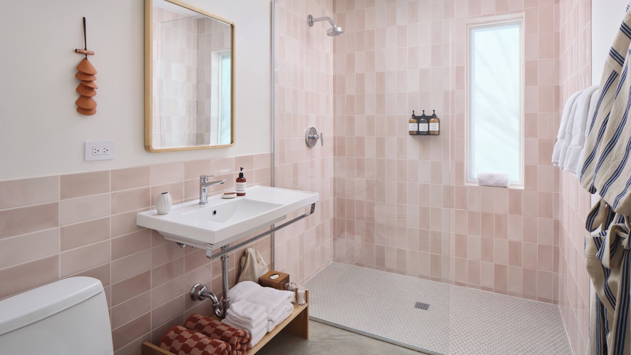 Photo of Bathroom in Stonewall