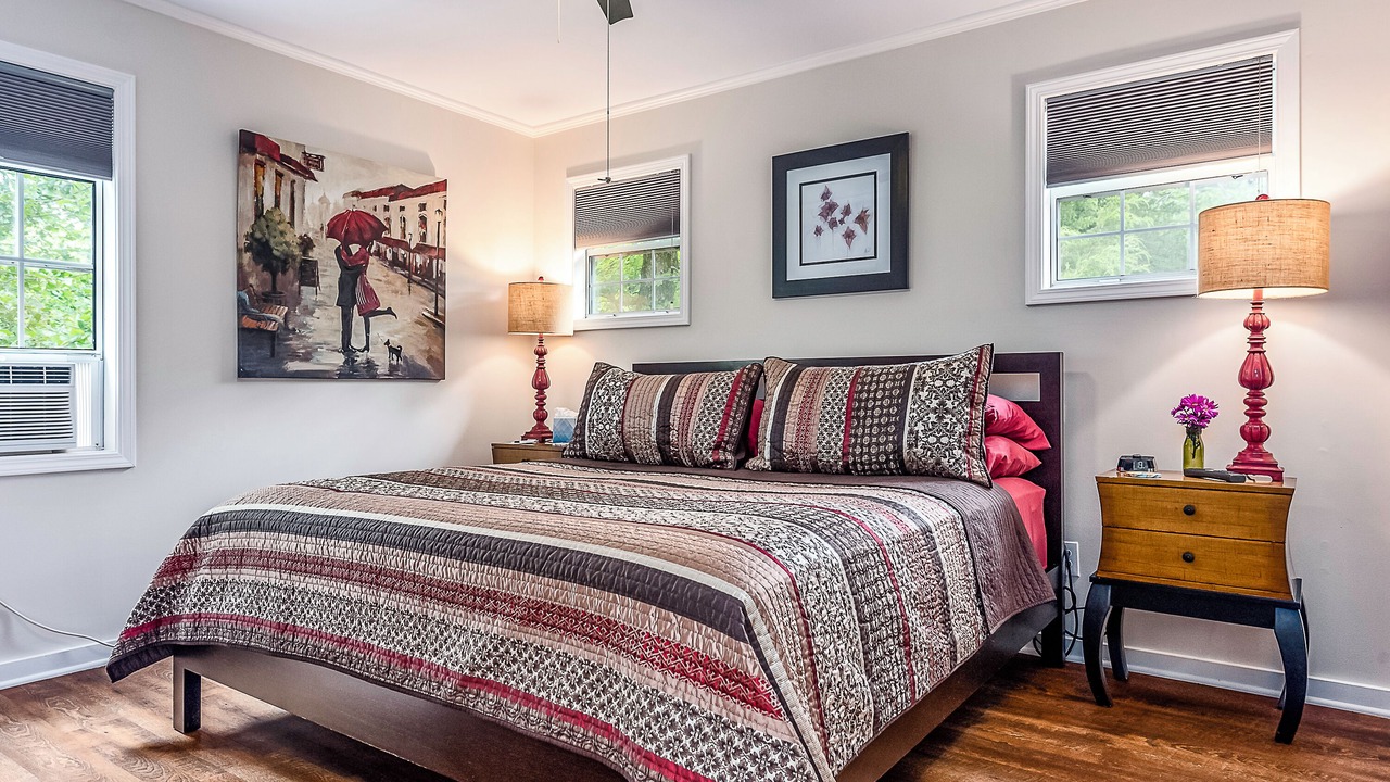 Photo of Bedroom in Eureka Springs Historic District