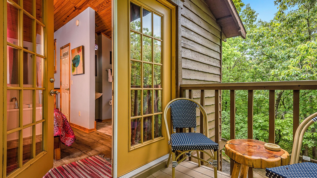 Photo of Patio Balcony in Eureka Springs Historic District
