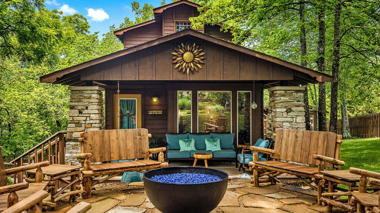 Photo of Patio Balcony in Eureka Springs Historic District