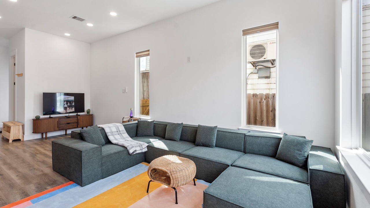 Photo of Livingroom in Garden Oaks