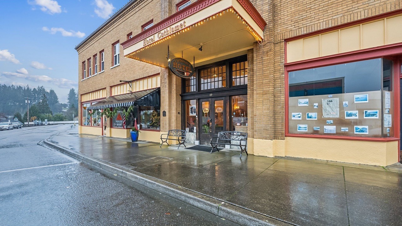 Photo of Others in Cathlamet