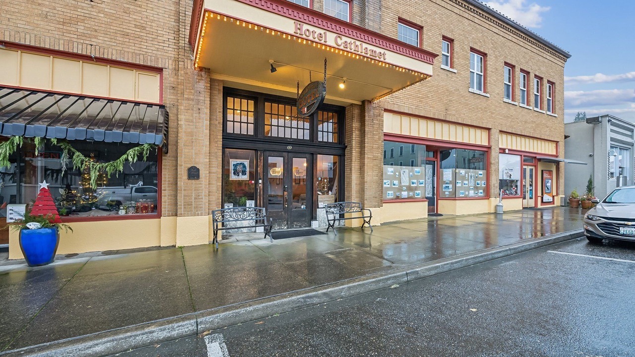 Photo of Others in Cathlamet