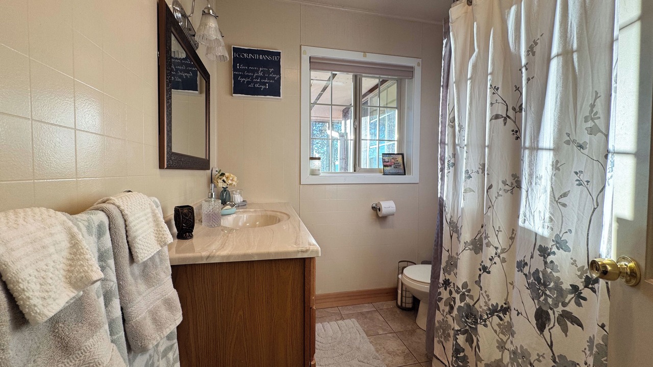 Photo of Bathroom in Chiloquin