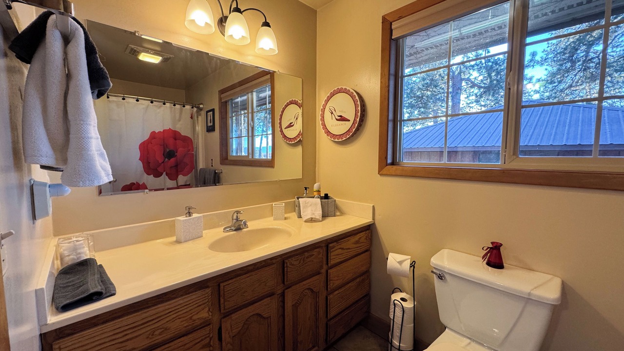 Photo of Bathroom in Chiloquin