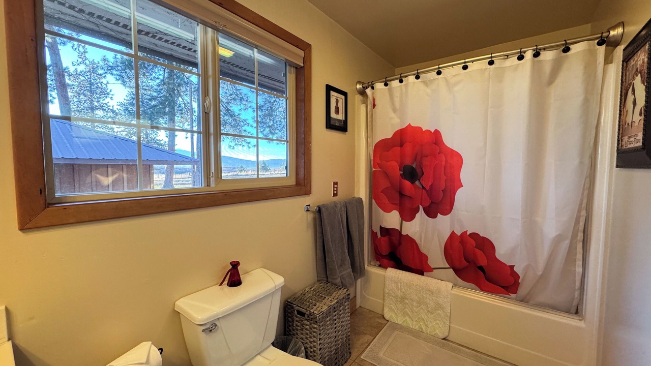 Photo of Bathroom in Chiloquin
