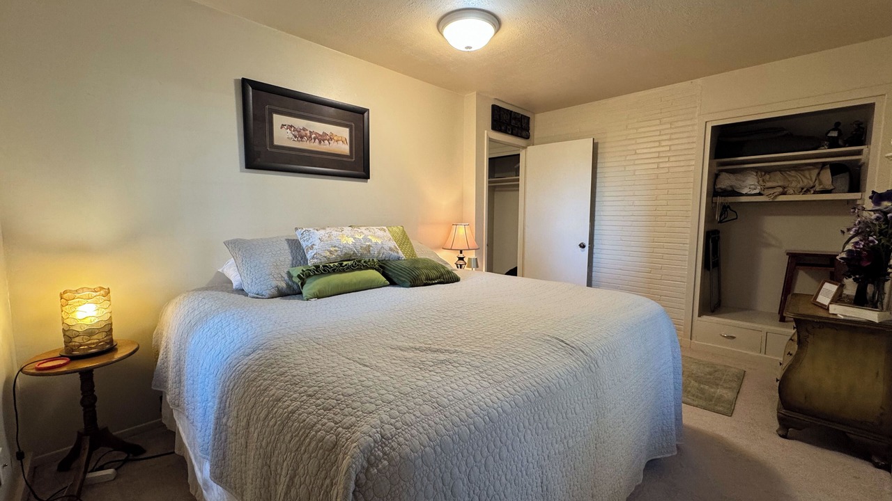 Photo of Bedroom in Chiloquin