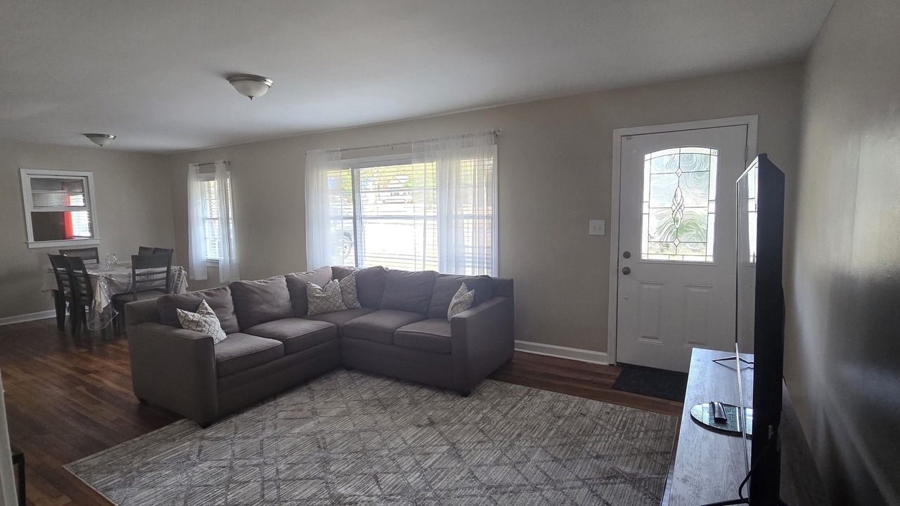 Photo of Livingroom in East Atlanta