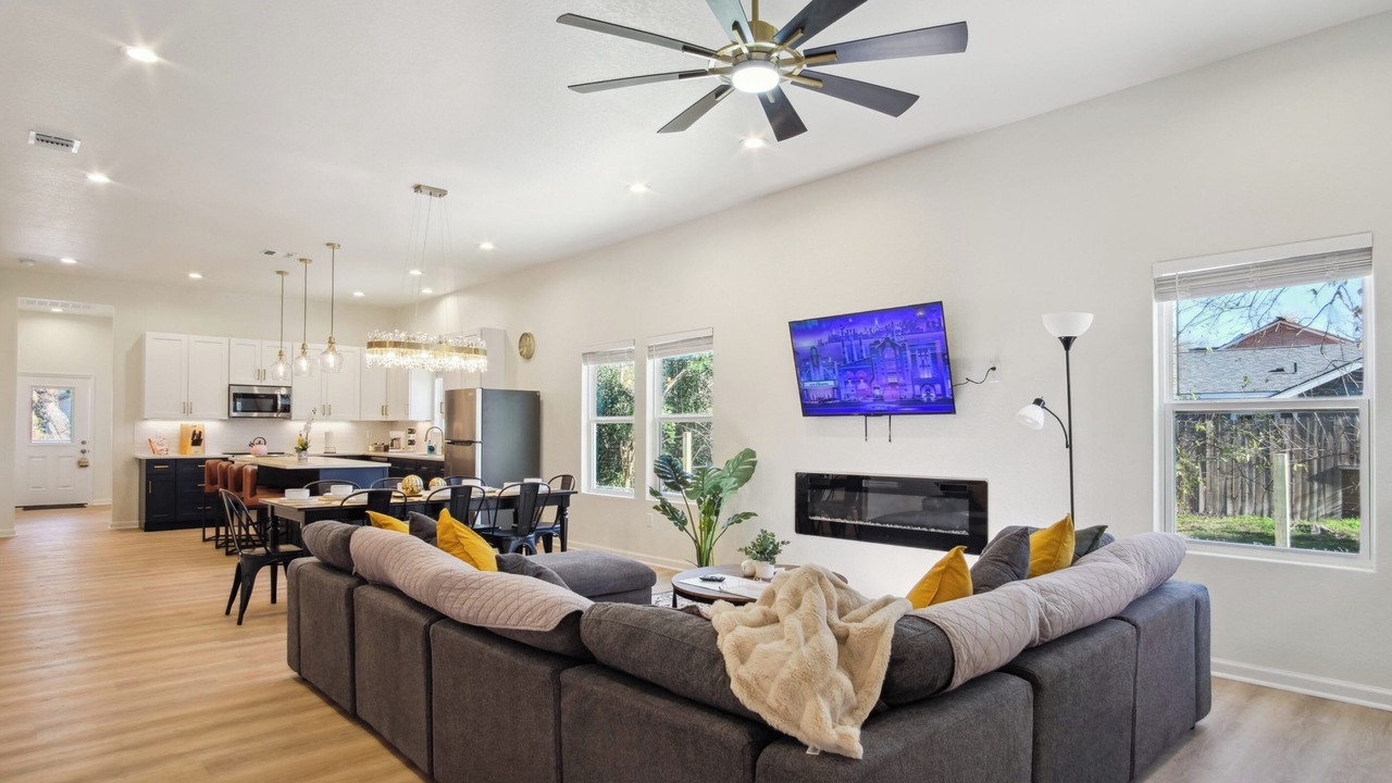 Photo of Livingroom in Downtown San Antonio