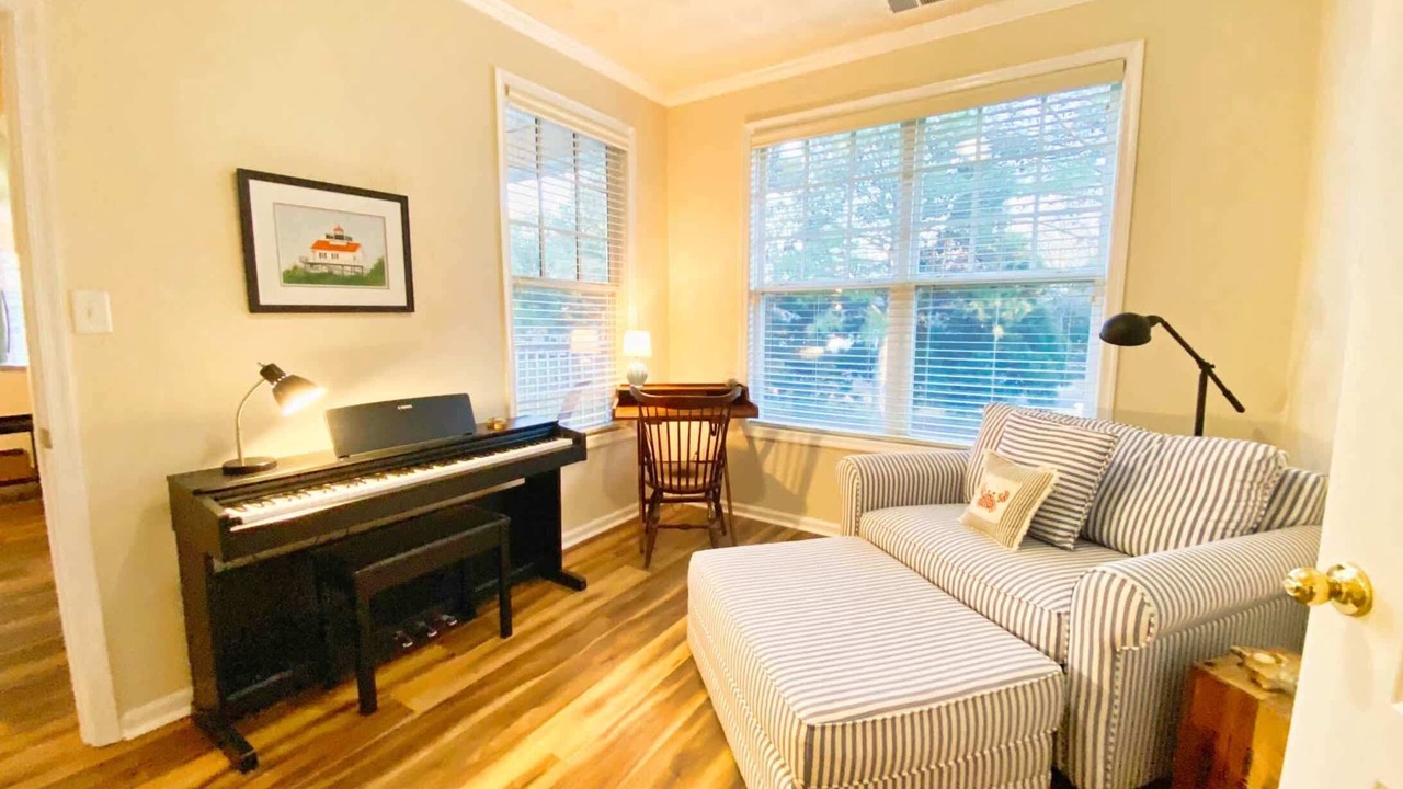 Photo of Livingroom in Cape Charles