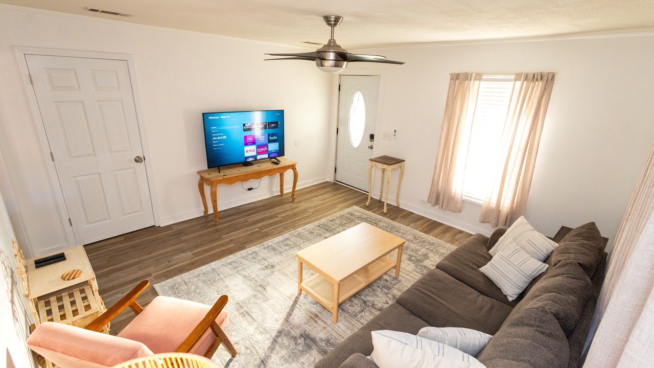 Photo of Livingroom in Hattiesburg