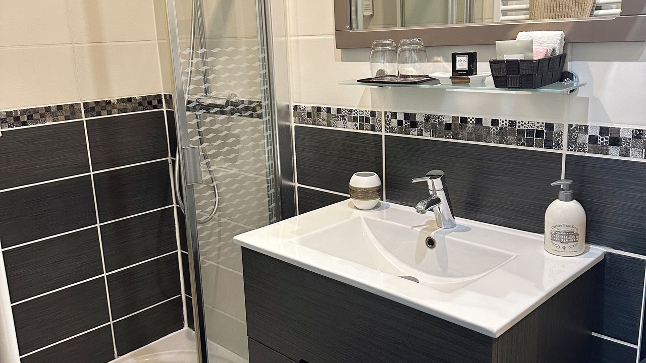 Photo of Bathroom in Sancerre
