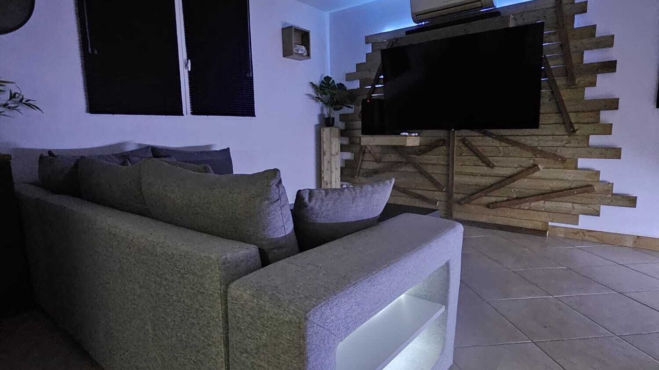 Photo of Livingroom in Thezan-les-Beziers
