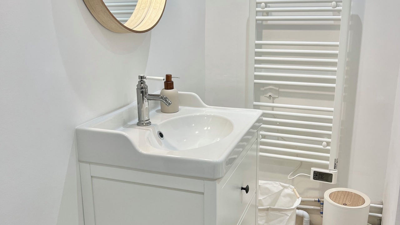Photo of Bathroom in Chinon