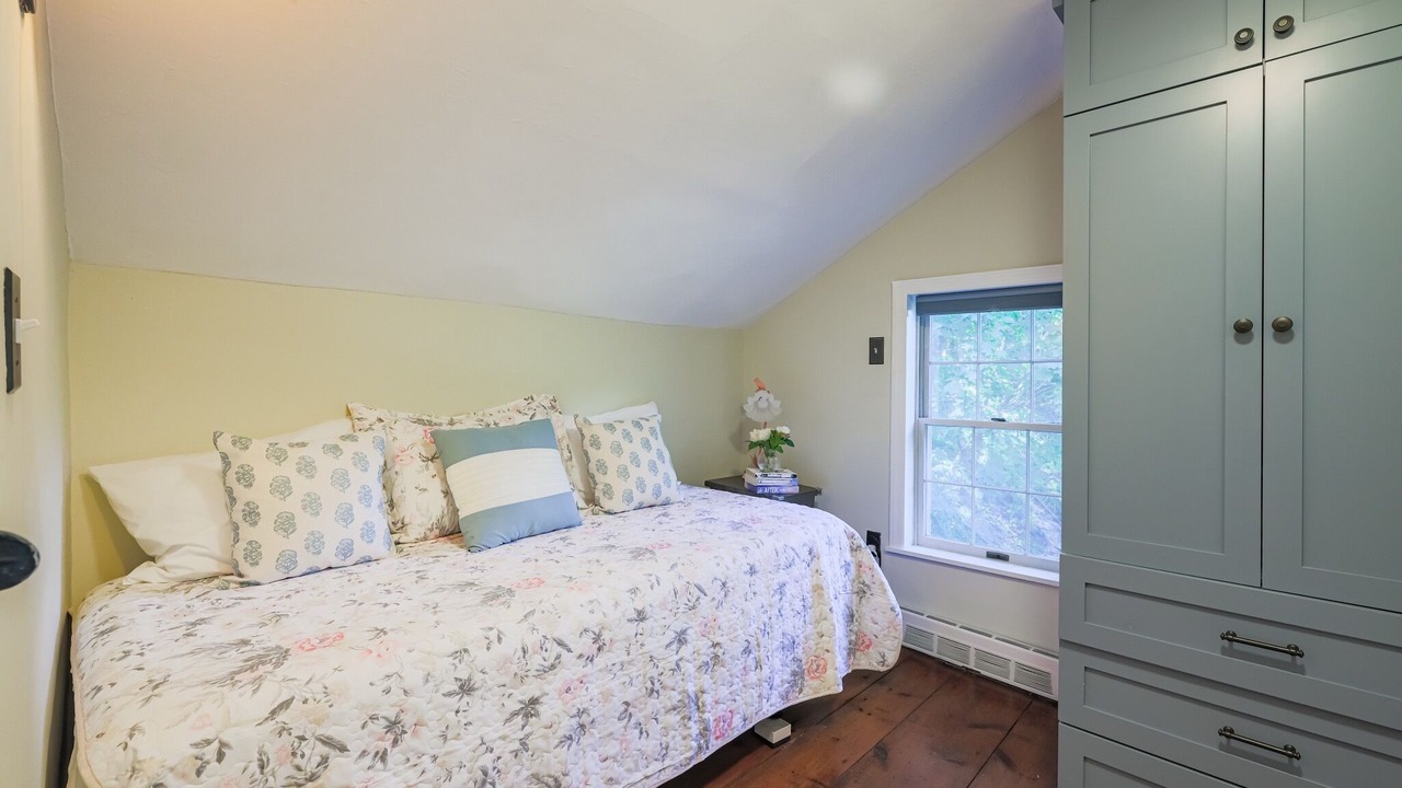 Photo of Bedroom in New Hope