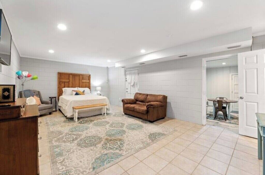 Photo of Bedroom in Mobile