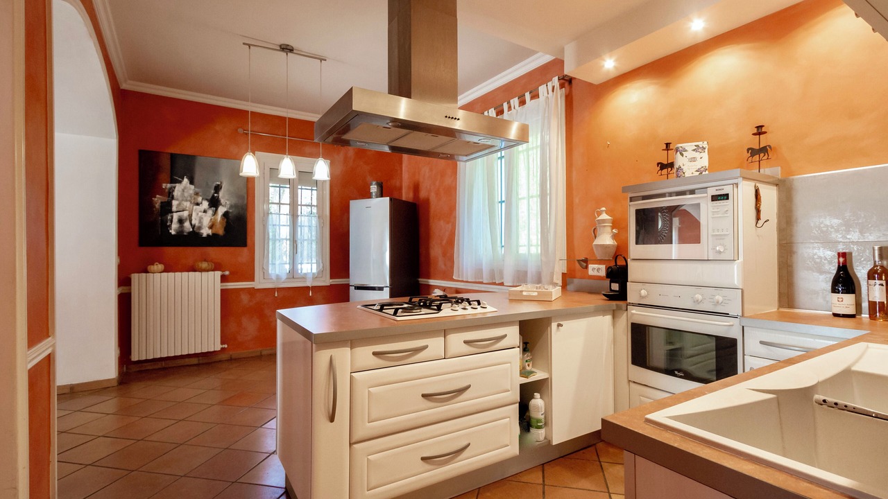 Photo of Kitchen in Entraigues-sur-la-Sorgue