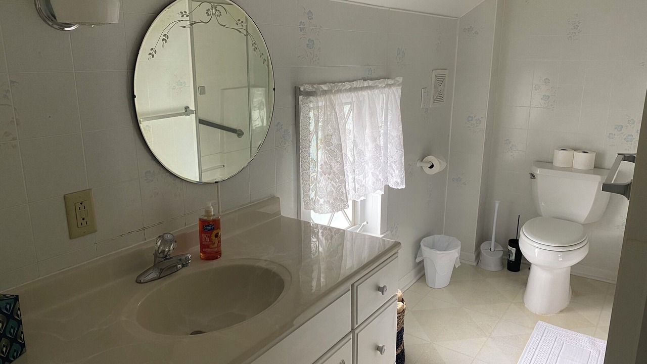 Photo of Bathroom in Houghton