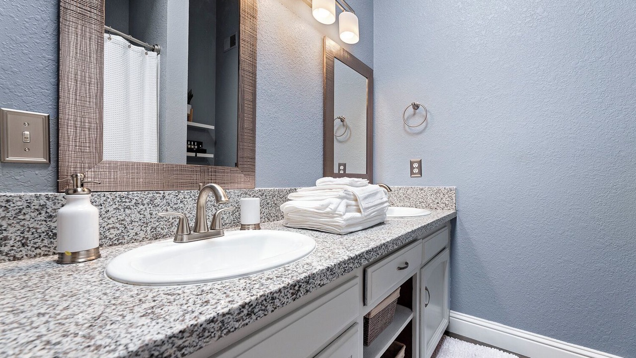 Photo of Bathroom in Clovis