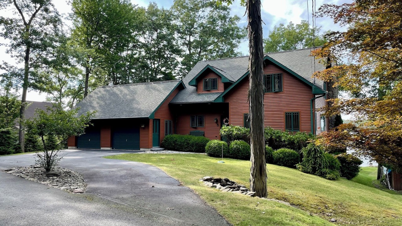 Photo of Others in Paupack