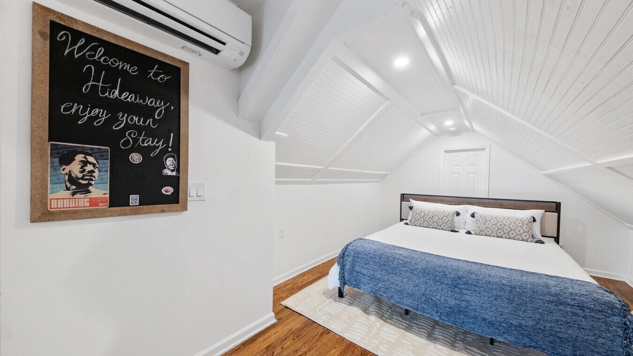 Photo of Bedroom in Macon