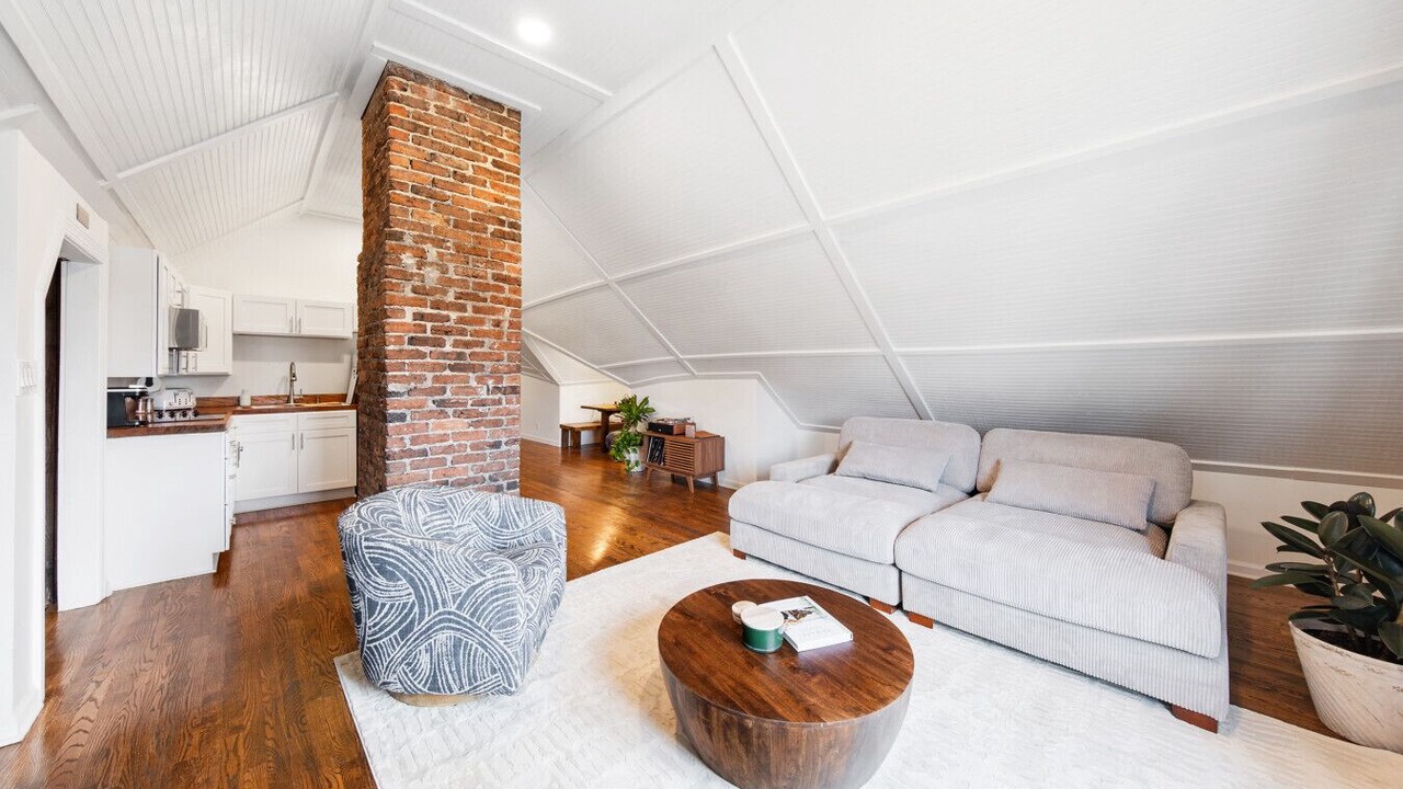 Photo of Livingroom in Macon