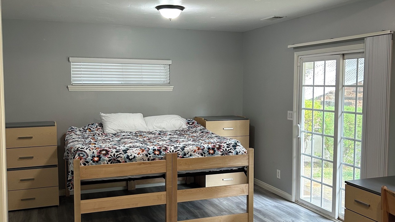 Photo of Bedroom in Newhall