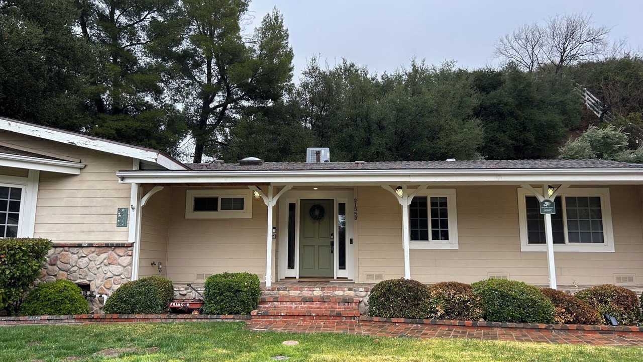 Photo of Outdoor in Newhall