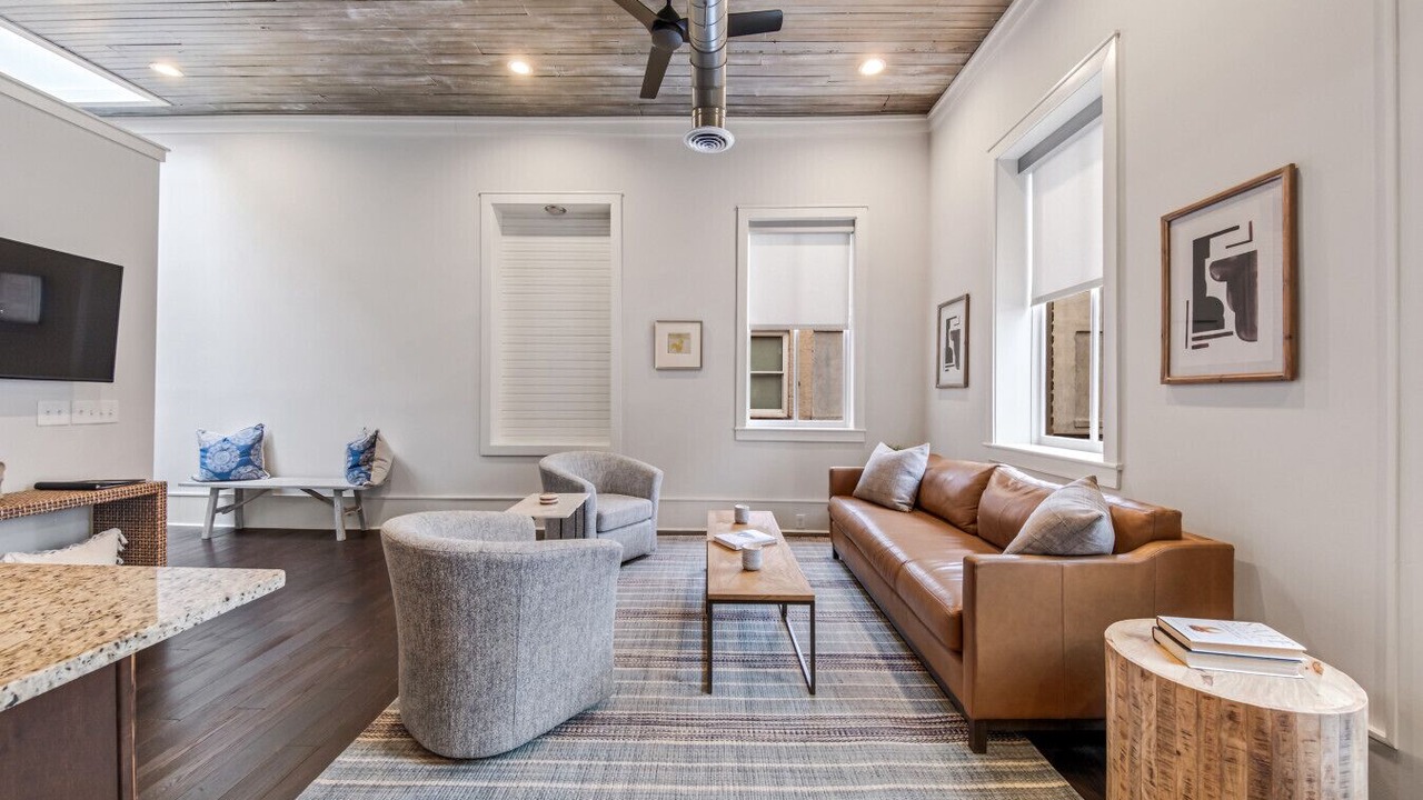 Photo of Livingroom in Macon