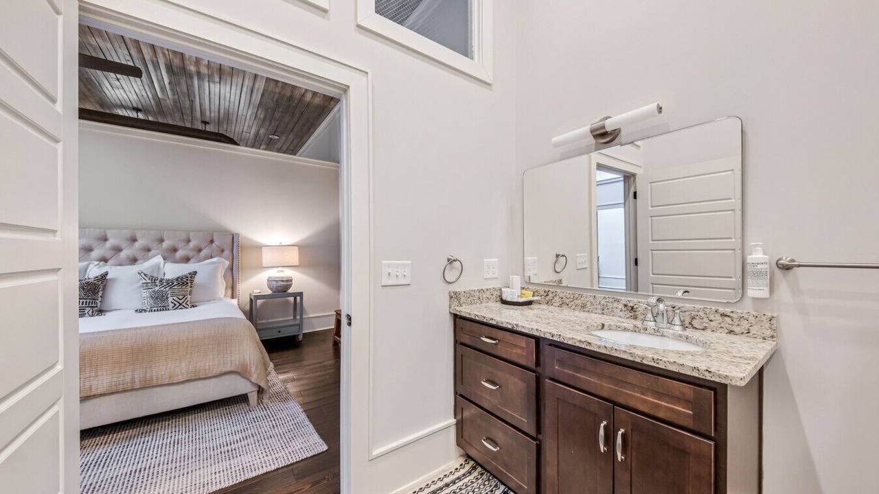 Photo of Bedroom in Macon