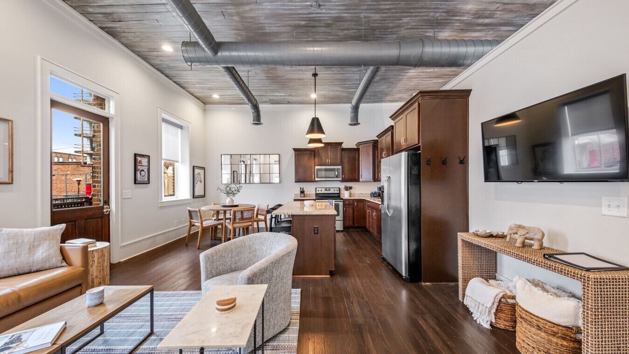 Photo of Livingroom in Macon