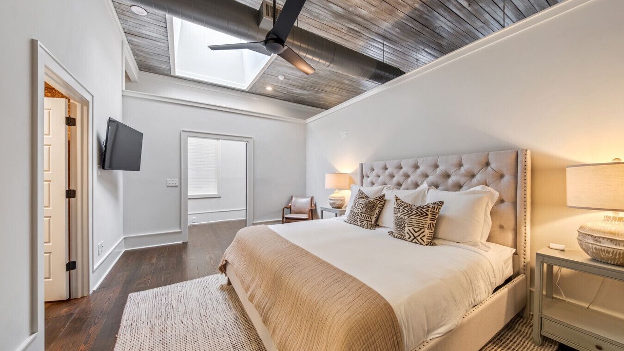 Photo of Bedroom in Macon