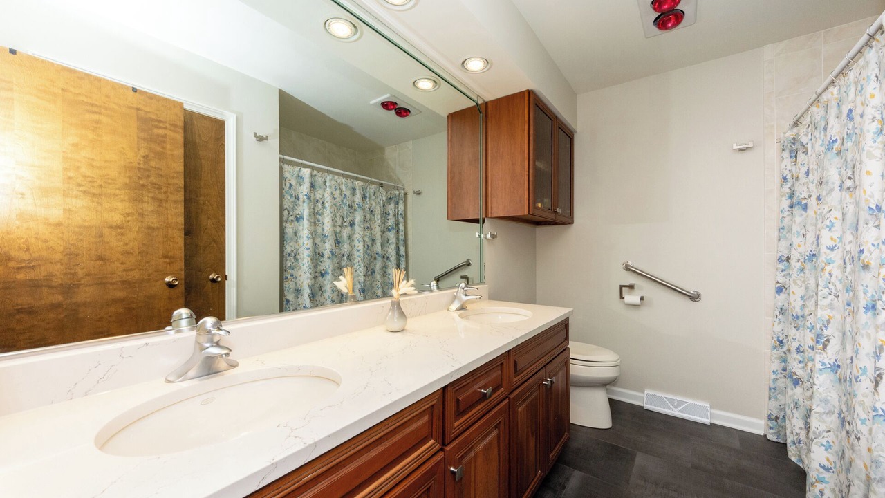 Photo of Bathroom in Wheaton