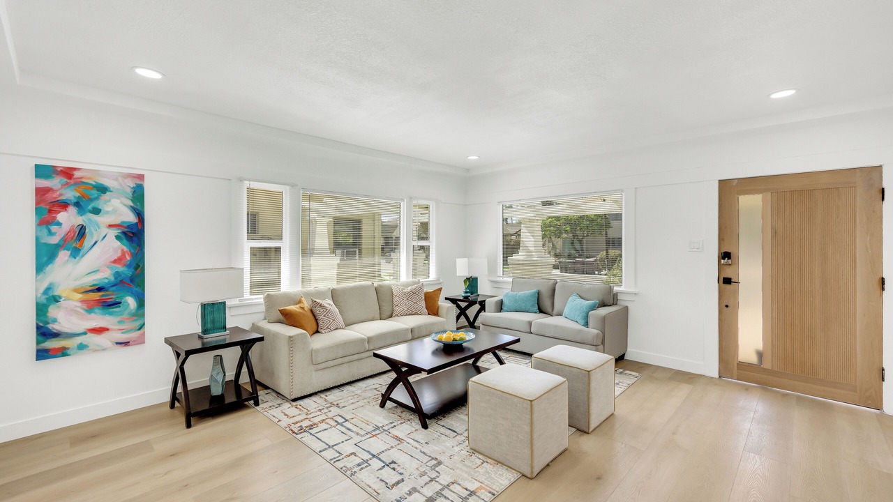 Photo of Livingroom in Bluff Heights