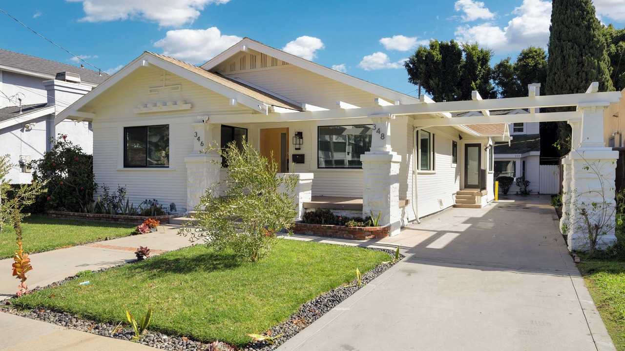 Photo of Outdoor in Bluff Heights