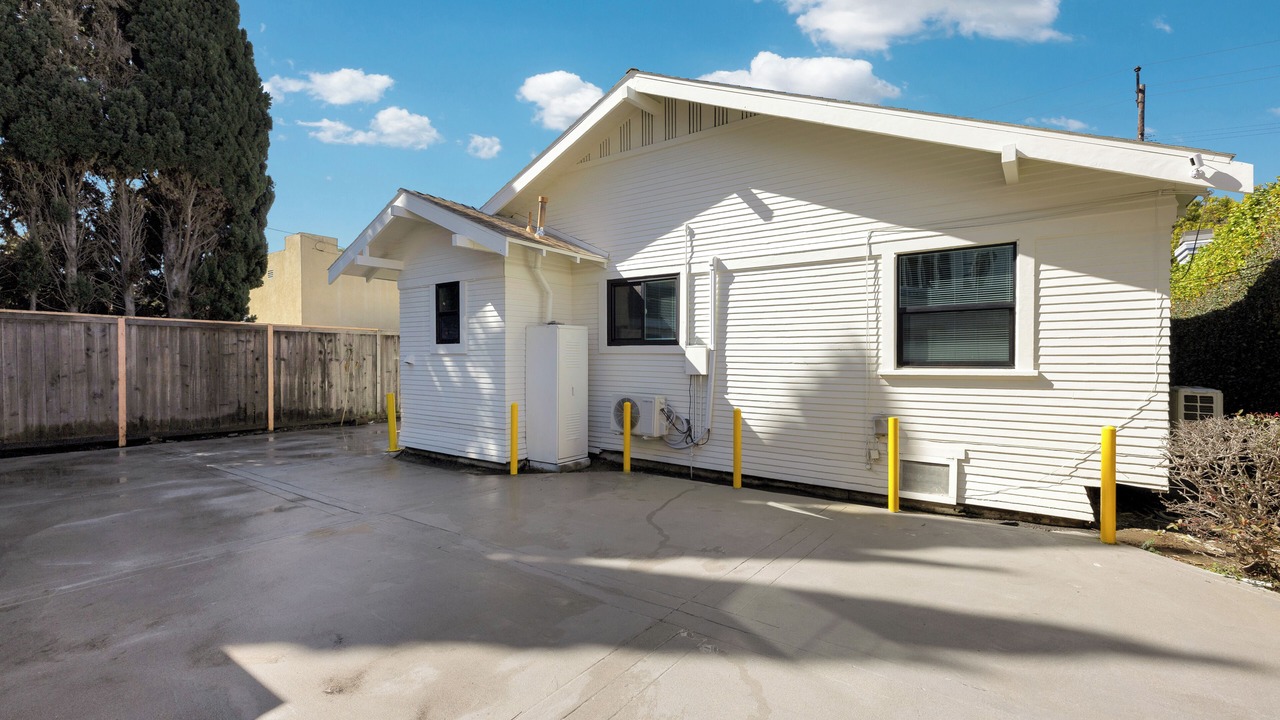 Photo of Outdoor in Bluff Heights
