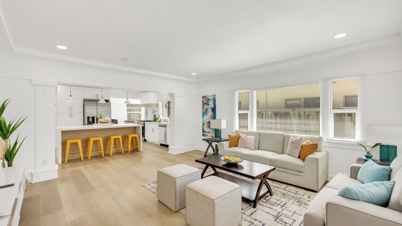 Photo of Livingroom in Bluff Heights